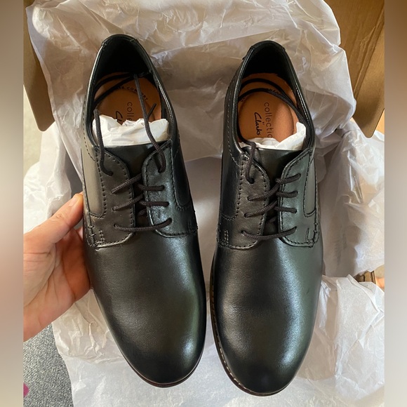 CLARKS Men's Black Oxfords Lace Up Dress Shoes - Picture 6 of 9